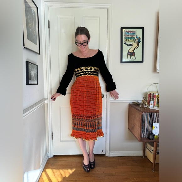 70s Vintage Black Velvet Dress with Accordion Pleat Orange Skirt - Picture 2 of 5